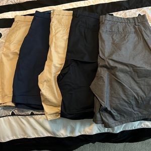 Old Navy Utlimate Tech Slim Built in flex shorts